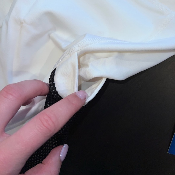 NWT Beachbody Leggings - Picture 3 of 6